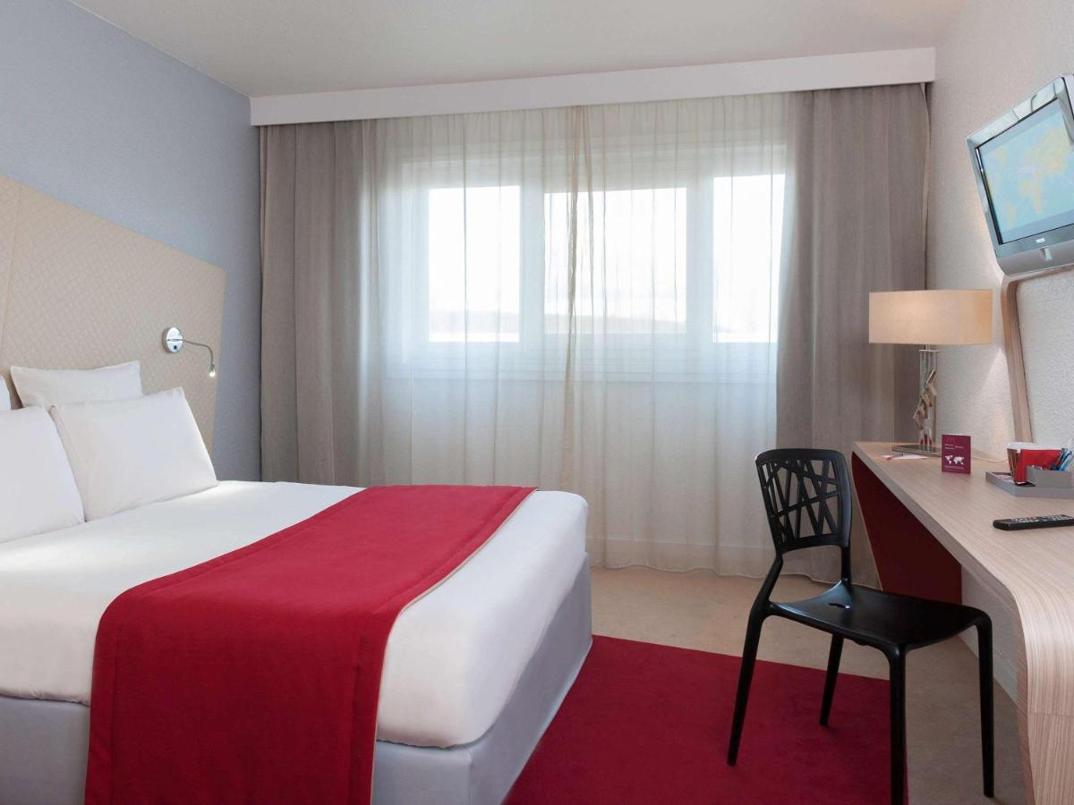 เมอร์เคียว ปารีส เลอ บูร์เก Hotel เลอบล็องเมนิล ภายนอก รูปภาพ